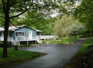 1102 Neola Church Rd, Stroudsburg, PA 18360