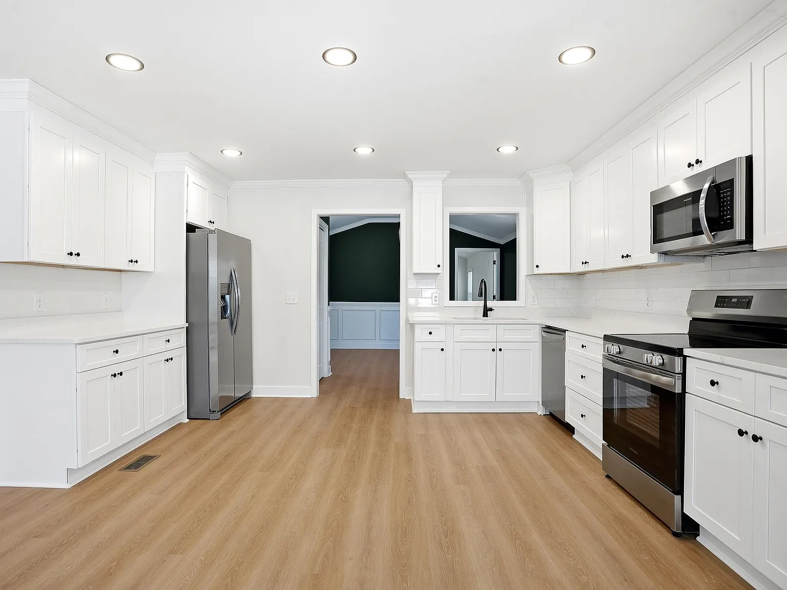 4 bed, 3.0 bath, 1750 sqft, $1,395 — Photo 3