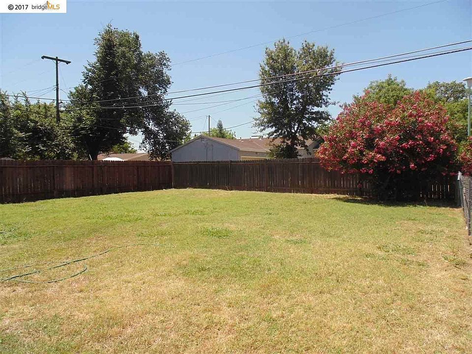 1st image of 960 Roanoke Ave