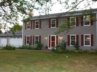 7N709 Fielding Ct, Saint Charles, IL 60175