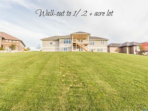 3rd image of 2813 W Leighton Cir
