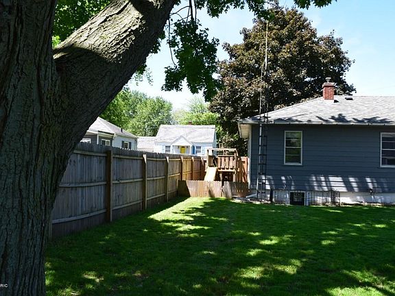5th image of 2240 Oregon Ave SW