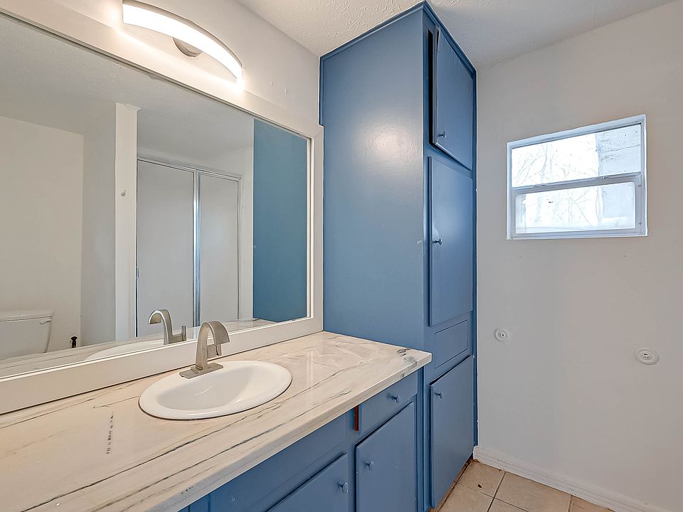 1st image of 2111 Rosemead Dr