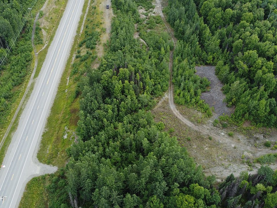 2nd image of 50608 S Parks Hwy