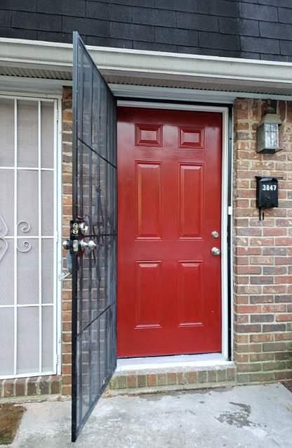 1st image of 3847 Parklane Dr
