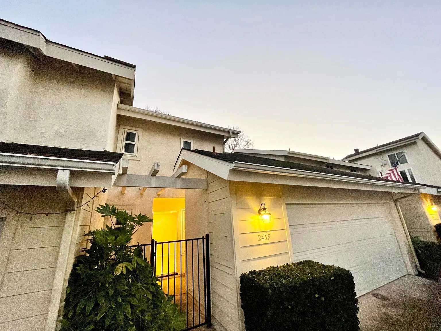 2 bed, 2.5 bath, 1504 sqft, $3,595 — Photo 3