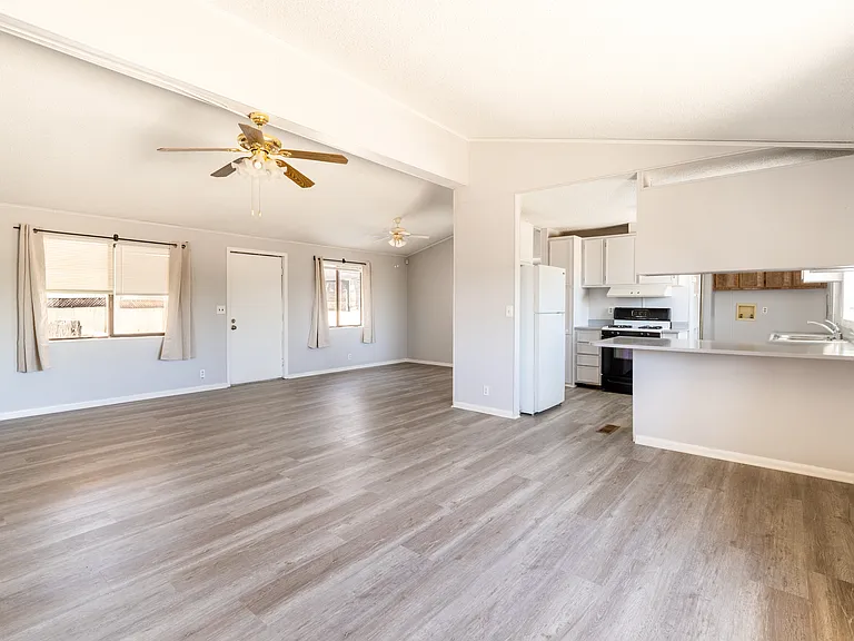 72476 Sunnyvale Dr — Photo 20