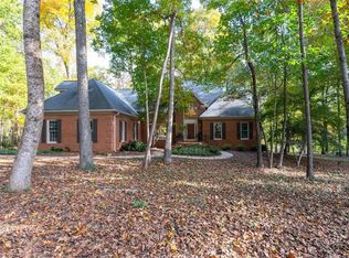 151 Hermitage Ct, Powder Springs, GA 30127