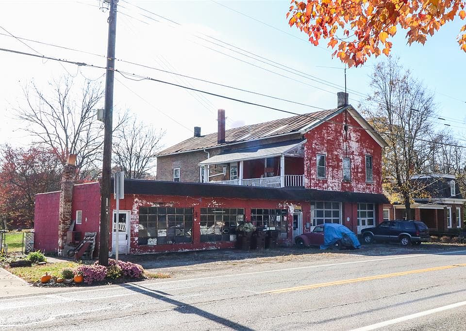 1st image of 311 Center St