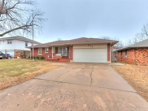 212 W Glenhaven Dr, Midwest City, OK 73110