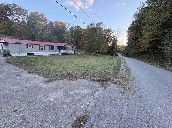 998 Meetinghouse Branch Rd, Fort Gay, WV 25514