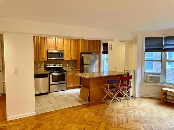 190 72nd Street image 3 of 8