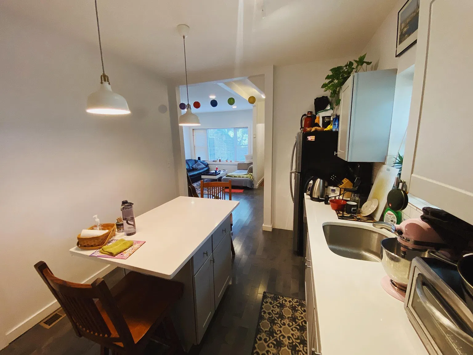 2919 W Belmont Ave — Photo 3