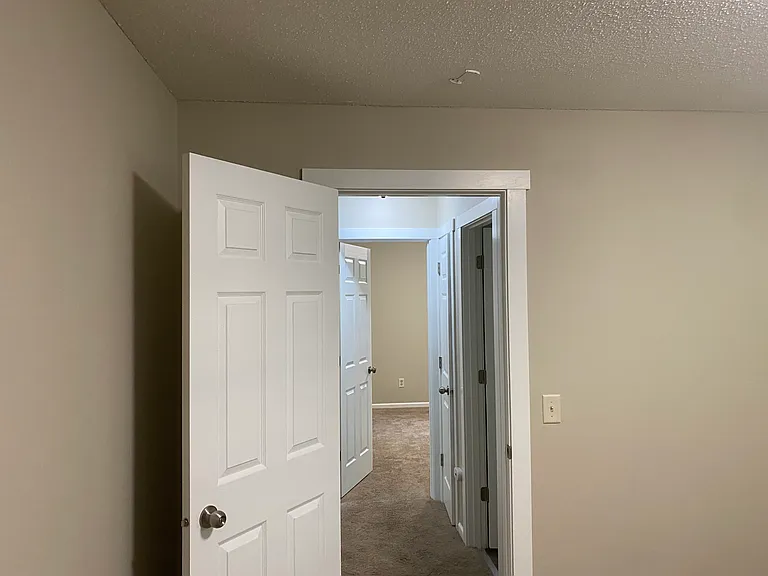 10610 Johnson Cir #10610 — Photo 17