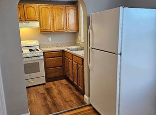 40 McGee St APT 2, Fall River, MA 02721