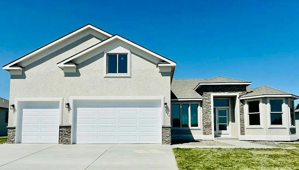 1615 Palermo Avenue — Photo 1