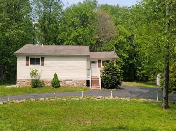 148 Driftwood Dr, Blakeslee, PA 18610
