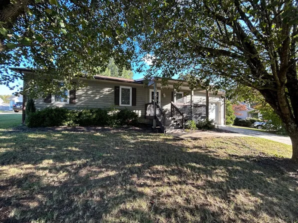 1108 Raleigh Ct, High Point, NC 27262