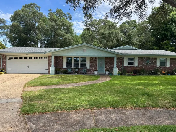 20 Forest Grove Pl, Fort Walton Beach, FL 32548