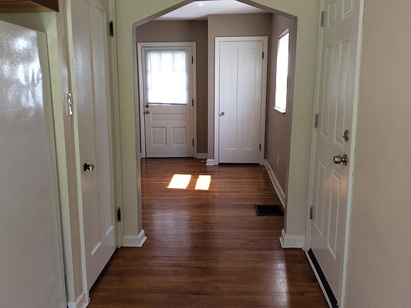 5th image of 431 Wilke Dr