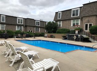 1110 E 6th St APT 12, Des Moines, IA 50316