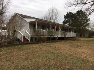 887 Scotts Chapel Rd, Cumberland City, TN 37050