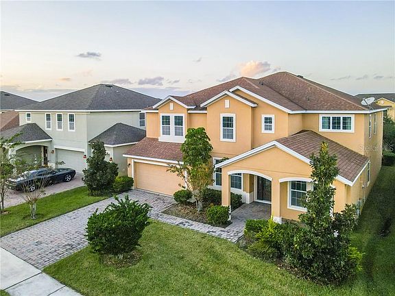 3rd image of 1121 Vinsetta Cir
