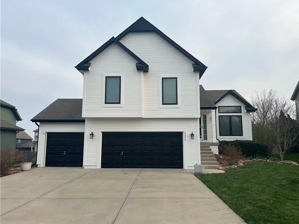 2311 W Cothrell St, Olathe, KS 66061
