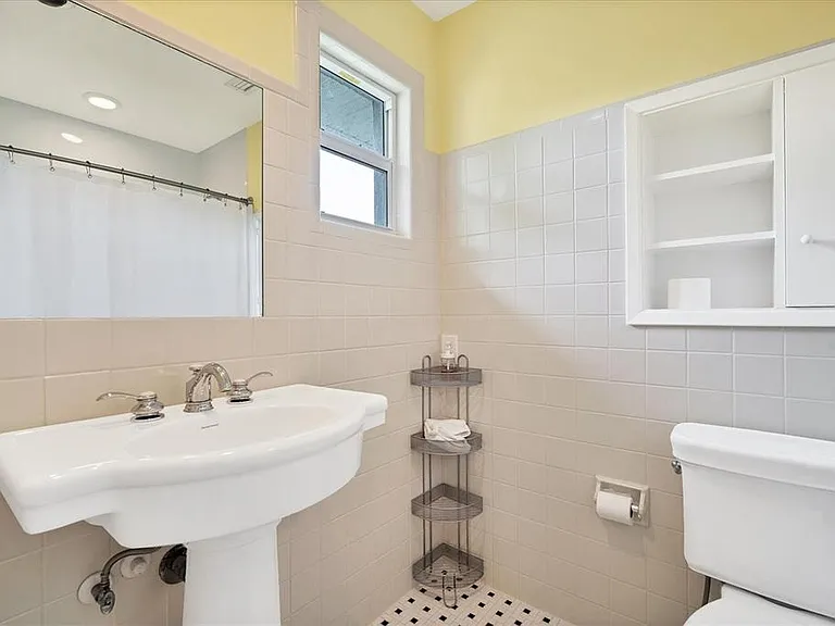 416 Sunset Dr — Photo 21