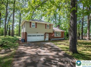 2875 Whitewood Rd, Bethlehem, PA 18017