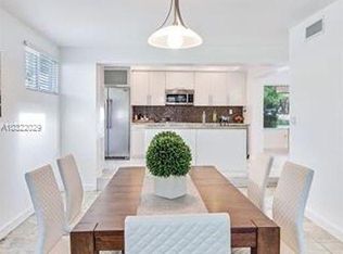 1405 Daytonia Rd, Miami Beach, FL 33141