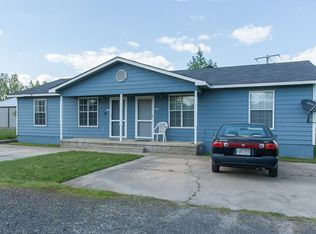 26 A & B S Church St, Vilonia, AR 72173