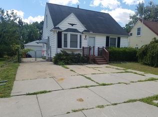 15832 Frazho Rd, Roseville, MI 48066