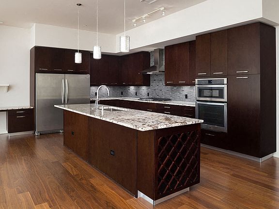 Quartz or granite countertops