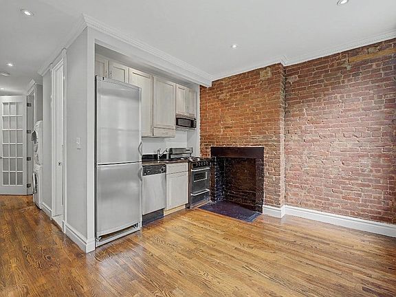 3rd image of 221 Mott St APT 7