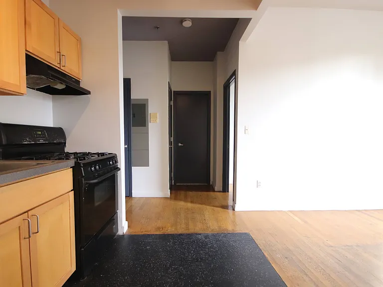 47-45 Vernon Blvd #2B — Photo 9