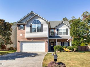 1609 Silver Oaks Ln, Lenoir City, TN 37772