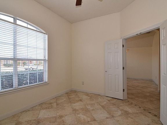 4th image of 1516 Northaven Dr