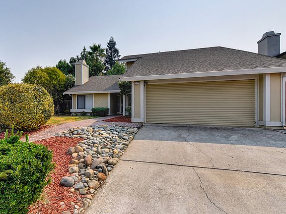 3rd image of 8144 Golden Crest Way