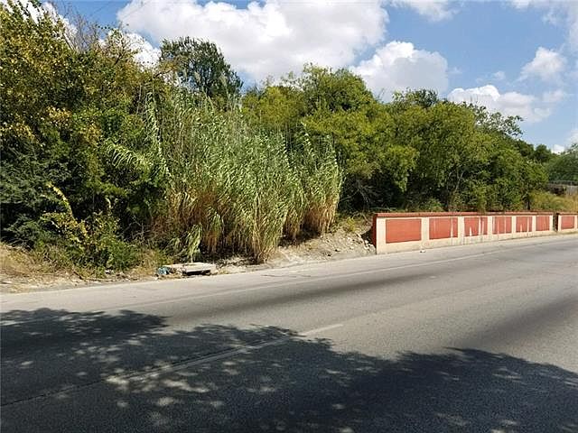 1st image of 1422 Jacksboro Hwy