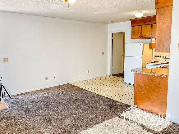 5th image of 709 Patton Cir APT 36