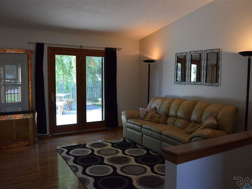 320 E Kevin Dr, Tea, SD 57064 Zillow