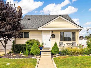 204 Chippewa St, Clawson, MI 48017