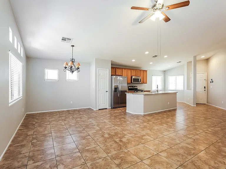 5936 Crestmont Dr — Photo 4