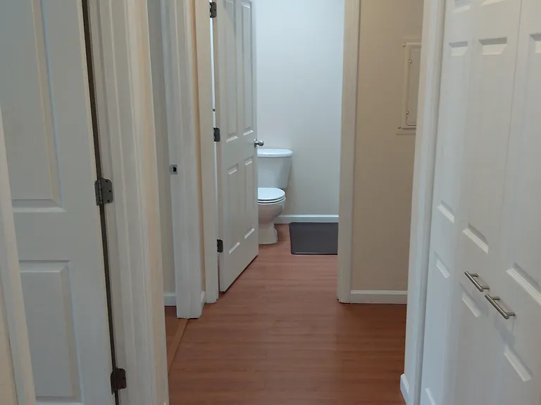 1512 Gold Ave SE #E — Photo 12