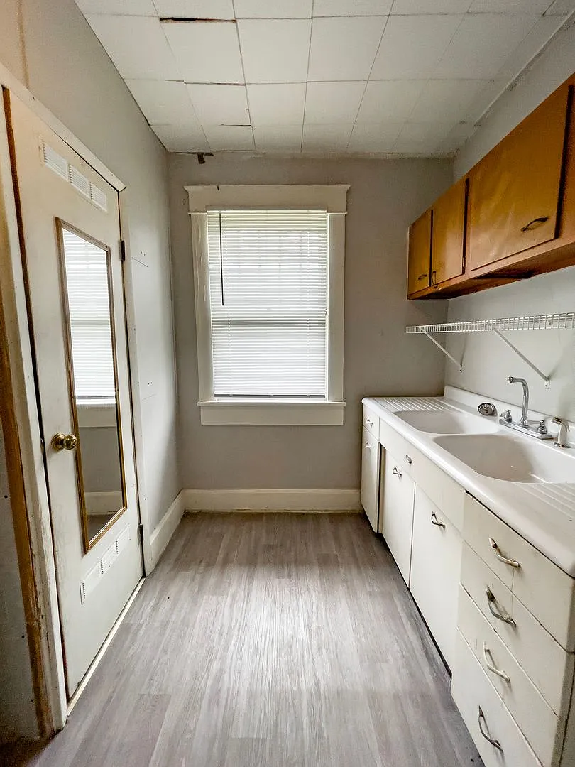 218 S Martin Ave — Photo 4