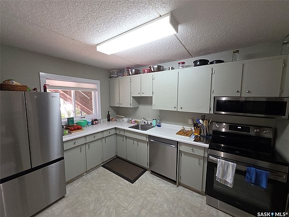 3rd image of 449 Pendygrasse Road #104