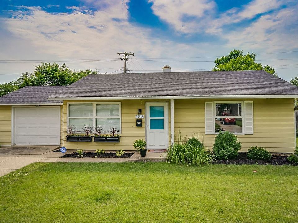 1st image of 1243 Helmen Dr
