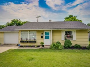 1243 Helmen Dr, South Bend, IN 46615