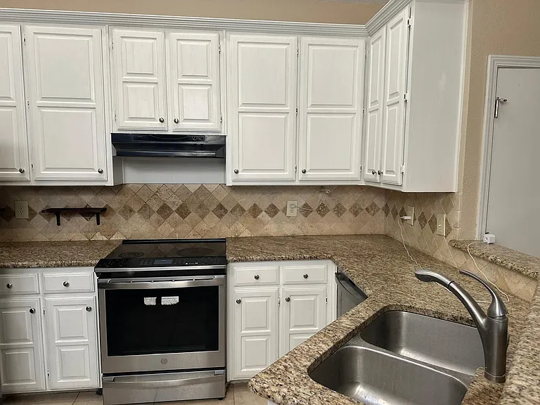 6304 Cupertino Trl — Photo 28